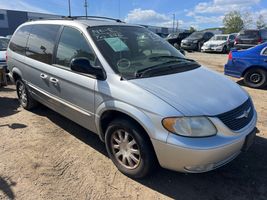 2003 Chrysler Town and Country