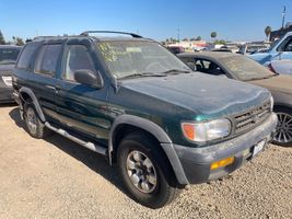 1996 NISSAN Pathfinder