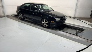 2003 VOLKSWAGEN JETTA