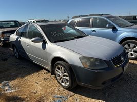 2005 NISSAN Altima