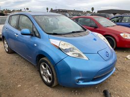 2011 NISSAN LEAF