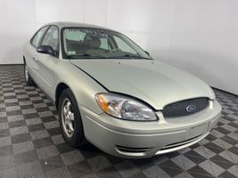 2005 Ford Taurus