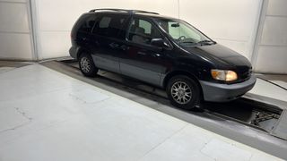 2000 Toyota Sienna