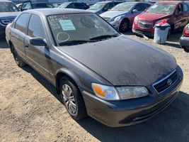 2000 Toyota Camry