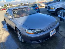 1995 Lexus ES 300