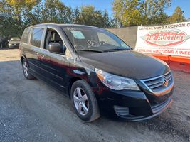 2011 VOLKSWAGEN Routan