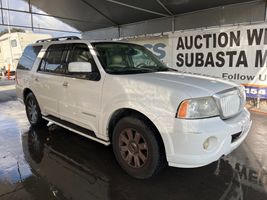 2004 Lincoln Navigator