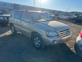 2004 Toyota HIGHLANDER