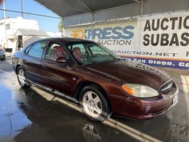 2000 Ford Taurus