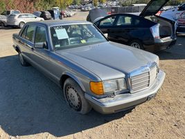 1987 Mercedes-Benz 420-Class