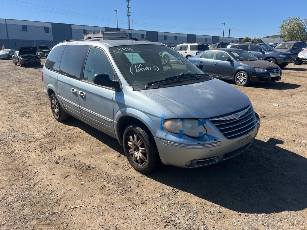 Auction DIT133006 2005 Chrysler Town and Country