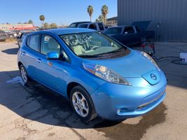 2011 NISSAN LEAF