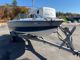 1988 Thundercraft 17' Boat