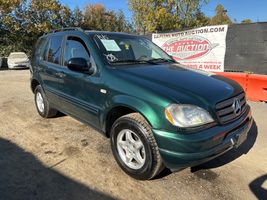 2000 Mercedes-Benz M-Class