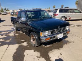 1993 NISSAN Truck