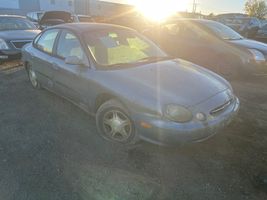 1999 Ford Taurus