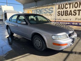 1996 NISSAN MAXIMA