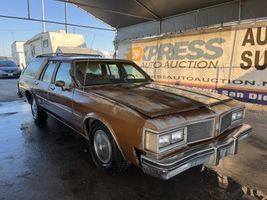 1982 Oldsmobile Custom Cruiser