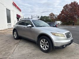 2005 Infiniti FX35