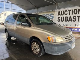 2003 Toyota Sienna