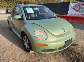 2006 VOLKSWAGEN New Beetle