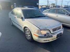 2001 Volvo S40