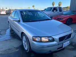 2004 Volvo S60