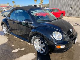 2004 VOLKSWAGEN NEW BEETLE CONVERTIBLE