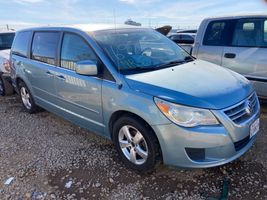 2010 VOLKSWAGEN Routan