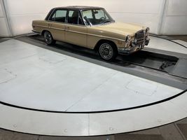 1973 Mercedes-Benz 280