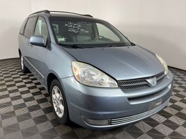 2004 Toyota Sienna