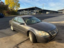 2004 NISSAN Altima