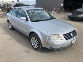 2001 VOLKSWAGEN Passat