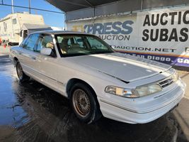 1997 Ford Crown Victoria