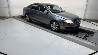 2006 VOLKSWAGEN Passat