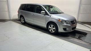 2010 VOLKSWAGEN Routan