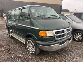 1999 Dodge Ram Van