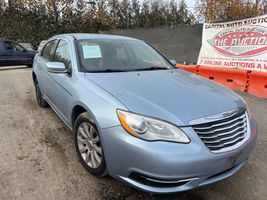 2013 Chrysler 200