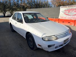 1995 NISSAN Altima