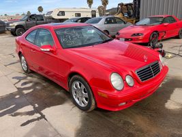 2000 Mercedes-Benz CLK