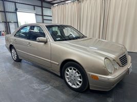 2000 Mercedes-Benz E-Class