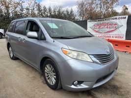 2012 Toyota Sienna