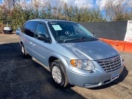 2005 Chrysler Town and Country