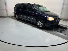 2010 Chrysler Town and Country