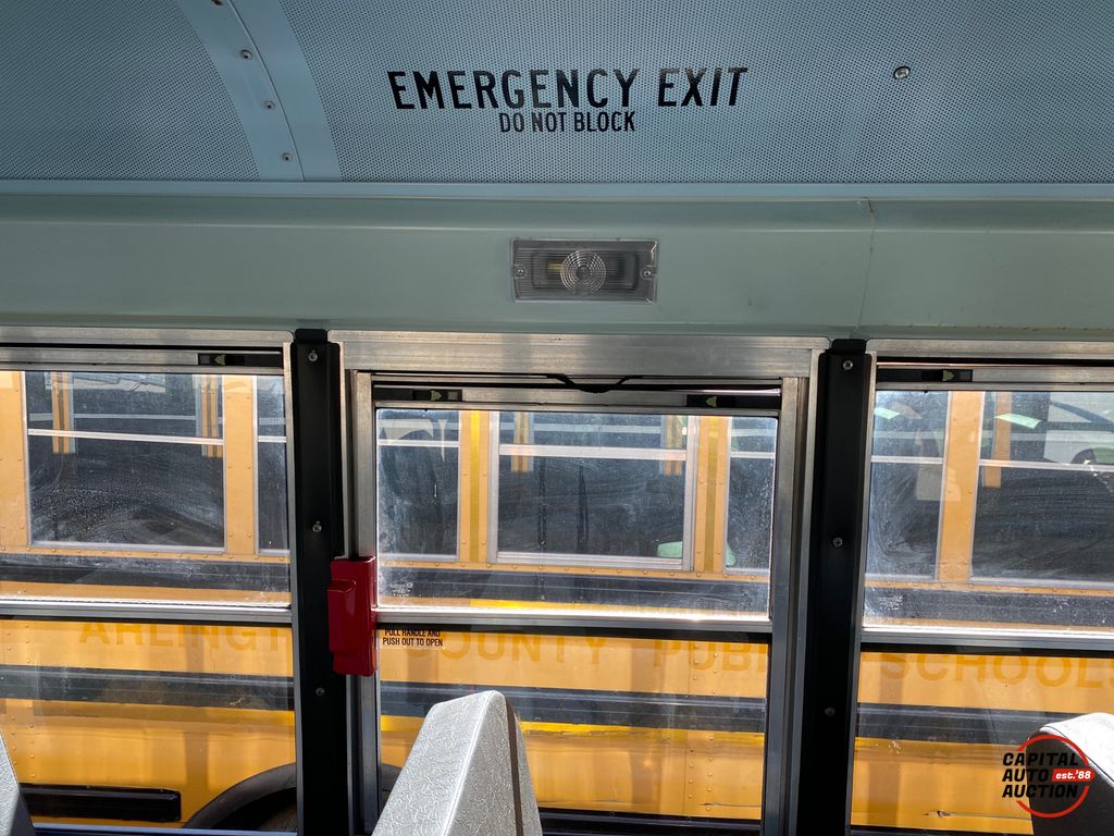 2012 IC BUS CE Series 20