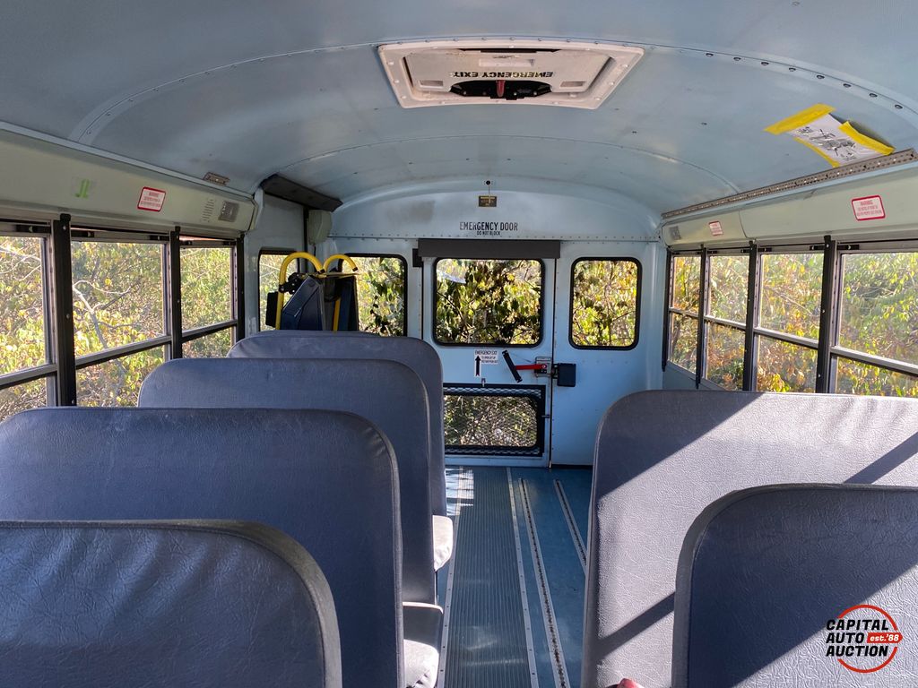 2012 IC BUS CE Series 21