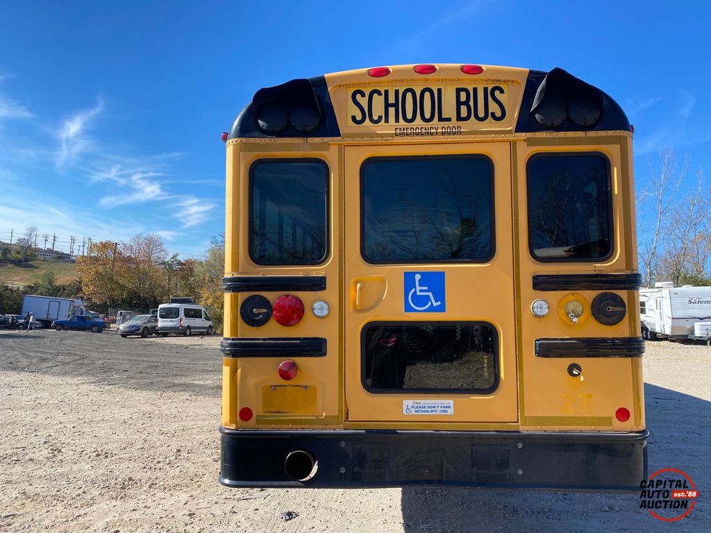 2012 IC BUS CE Series 6