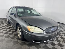 2005 Ford Taurus