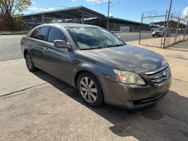 2005 Toyota Avalon