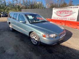 2004 Volvo V70